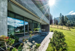 Alpen panorama luxury apartment with exclusive access to 5 star hotel facilities